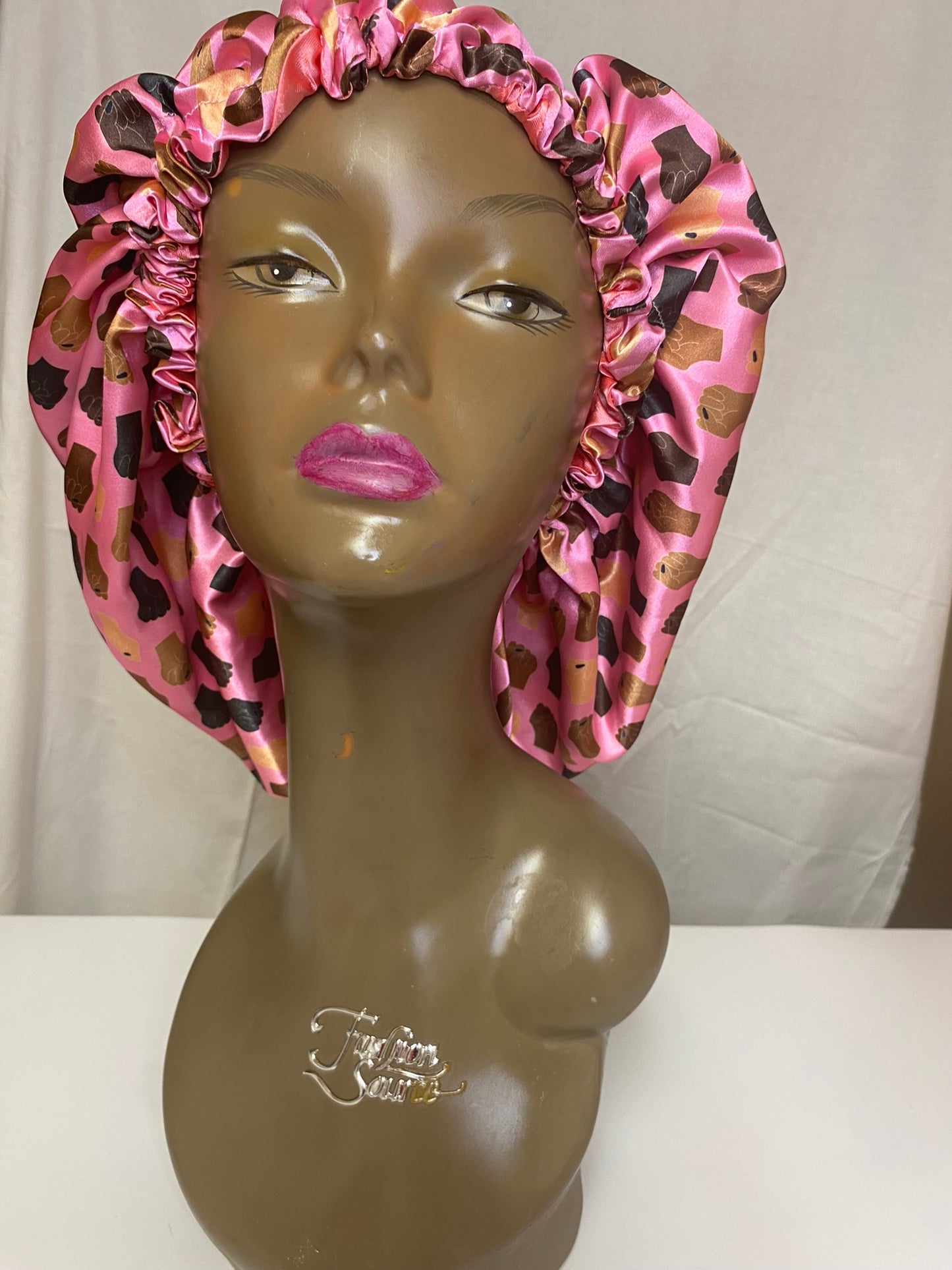 Melanin Hands Bonnet